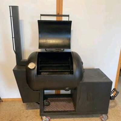 24×36 Backyard Smoker