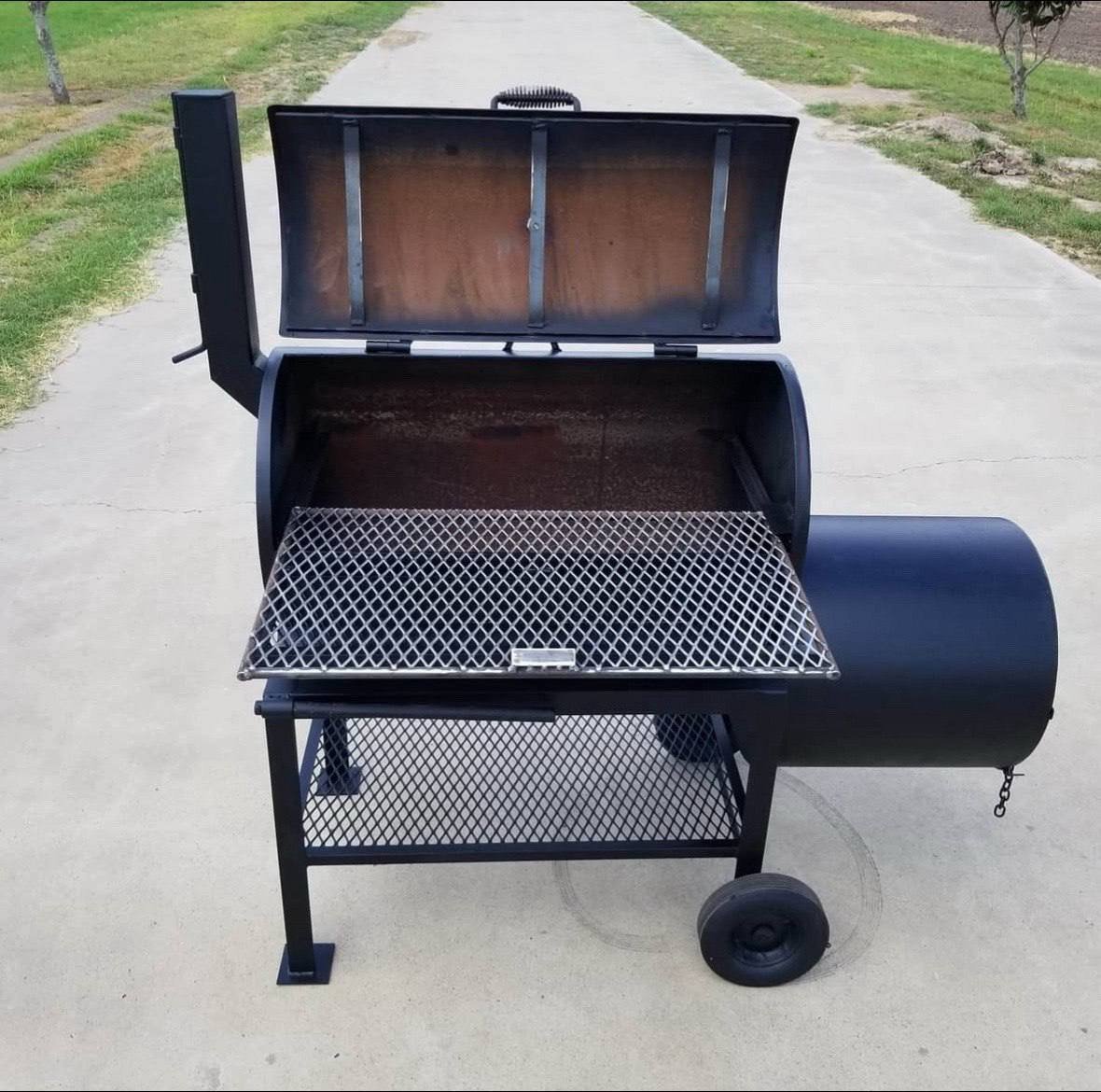 24x50 Grill - Image 2