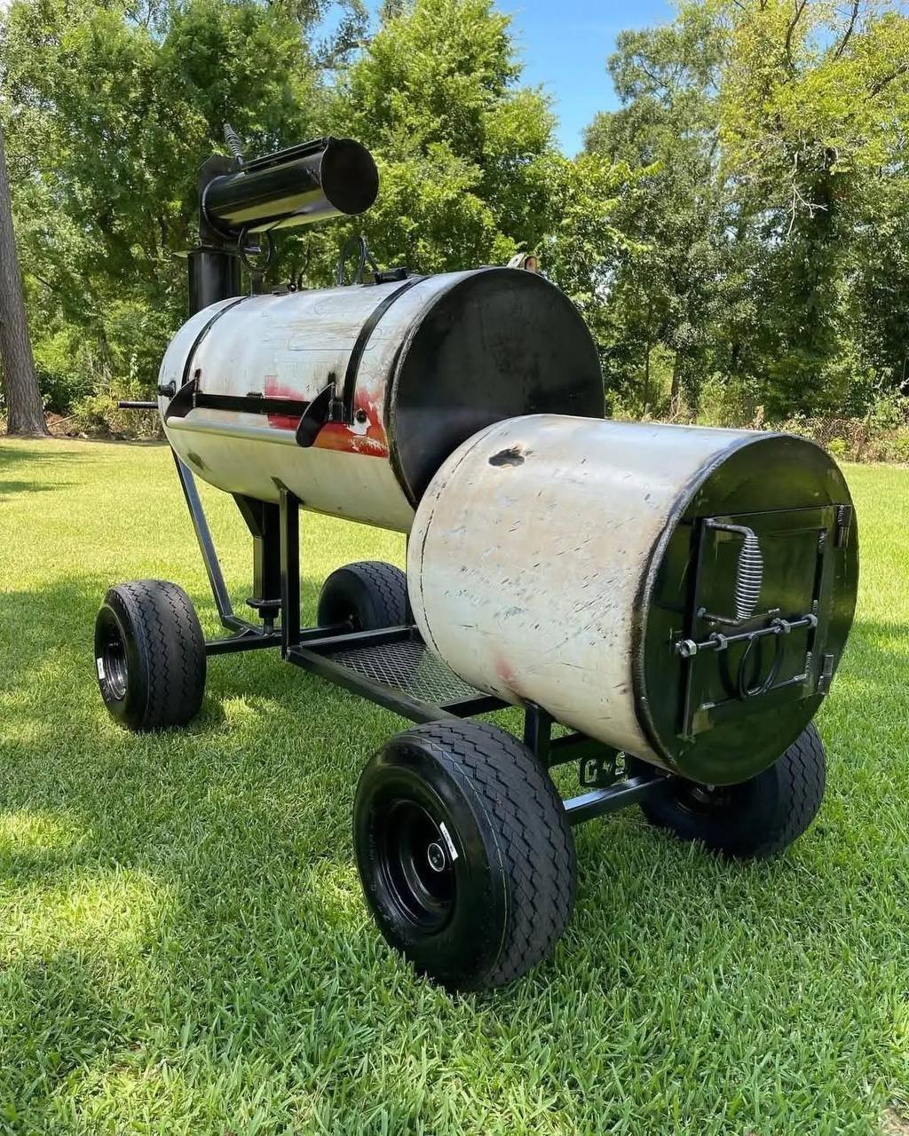 Small Reverse Flow Smoker on Cart - Image 3